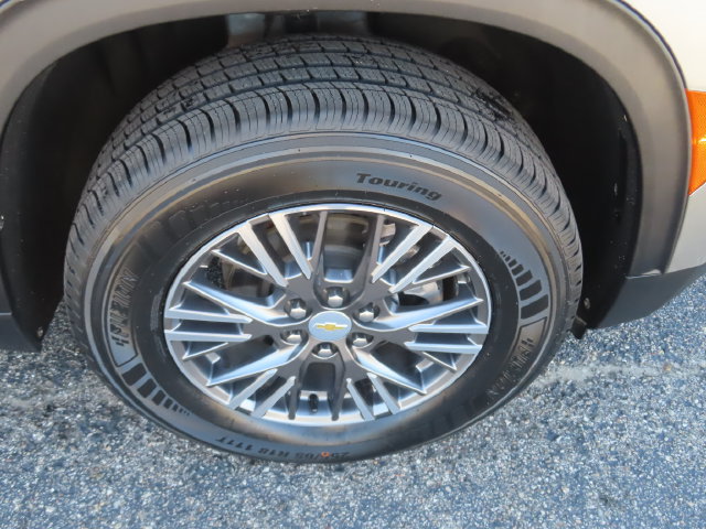 Used 2026 Chevrolet Traverse LT AWD/4WD image 13