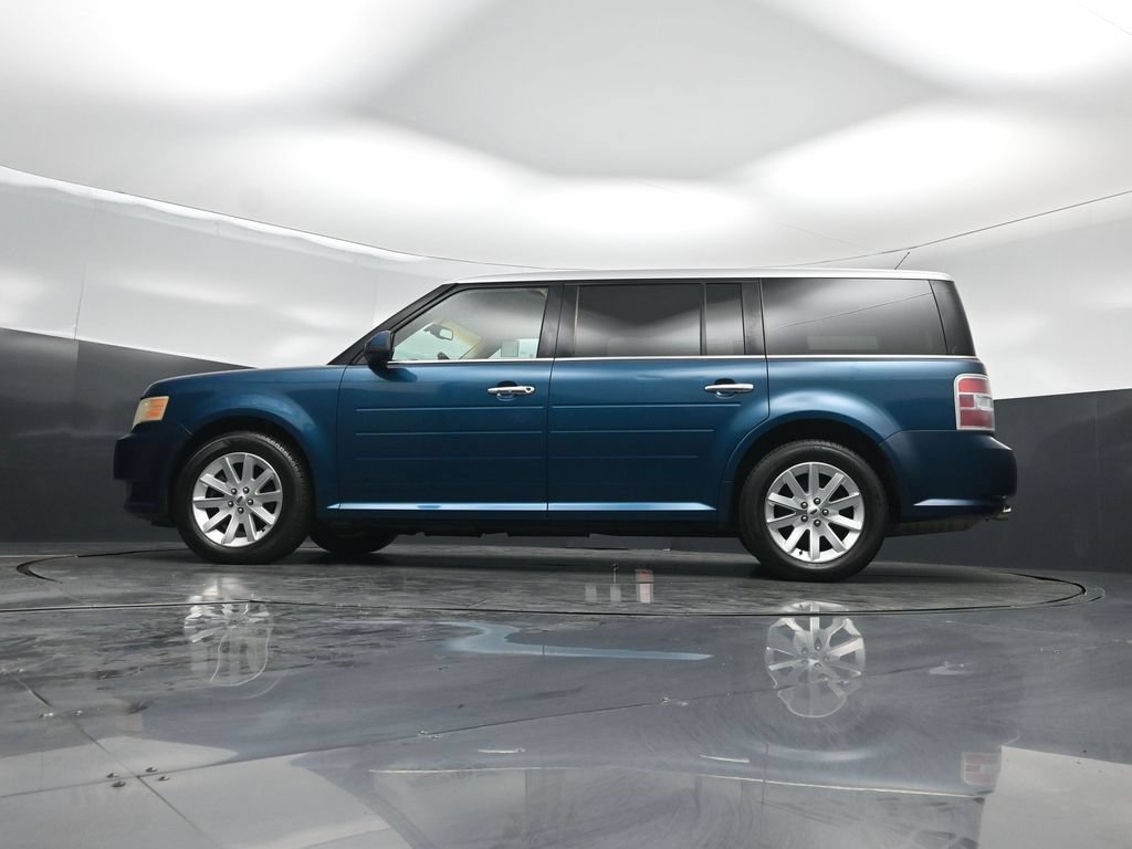 Used 2011 Ford Flex SEL FWD image 7