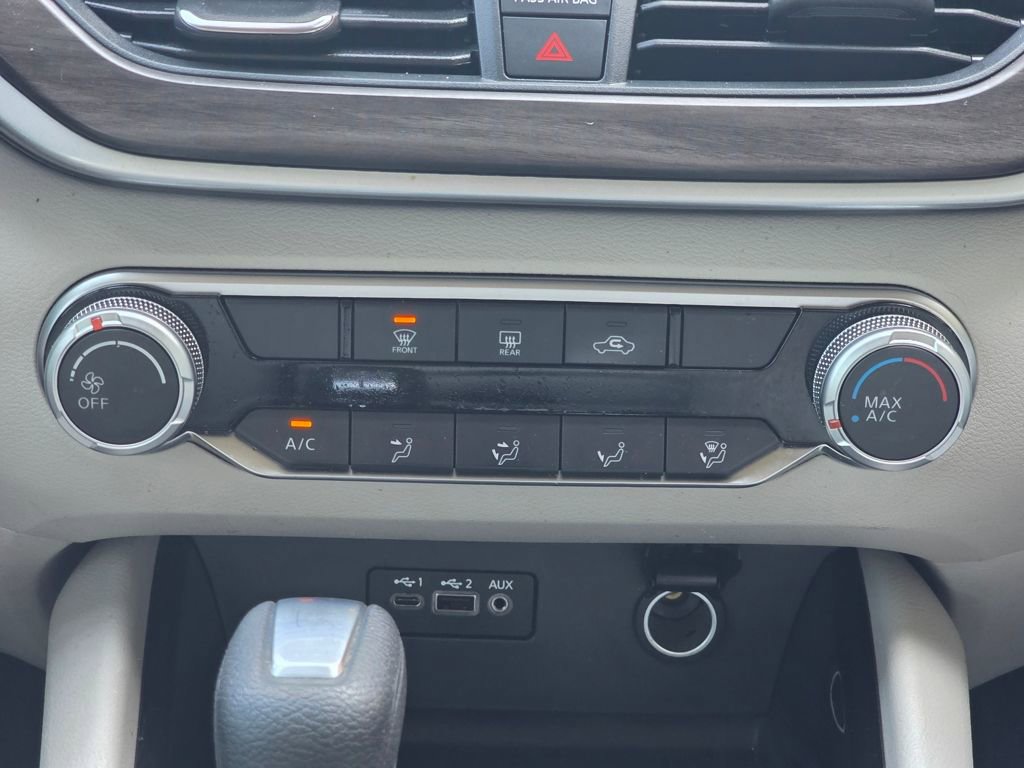 Used 2024 Nissan Altima 2.5 SV image 13