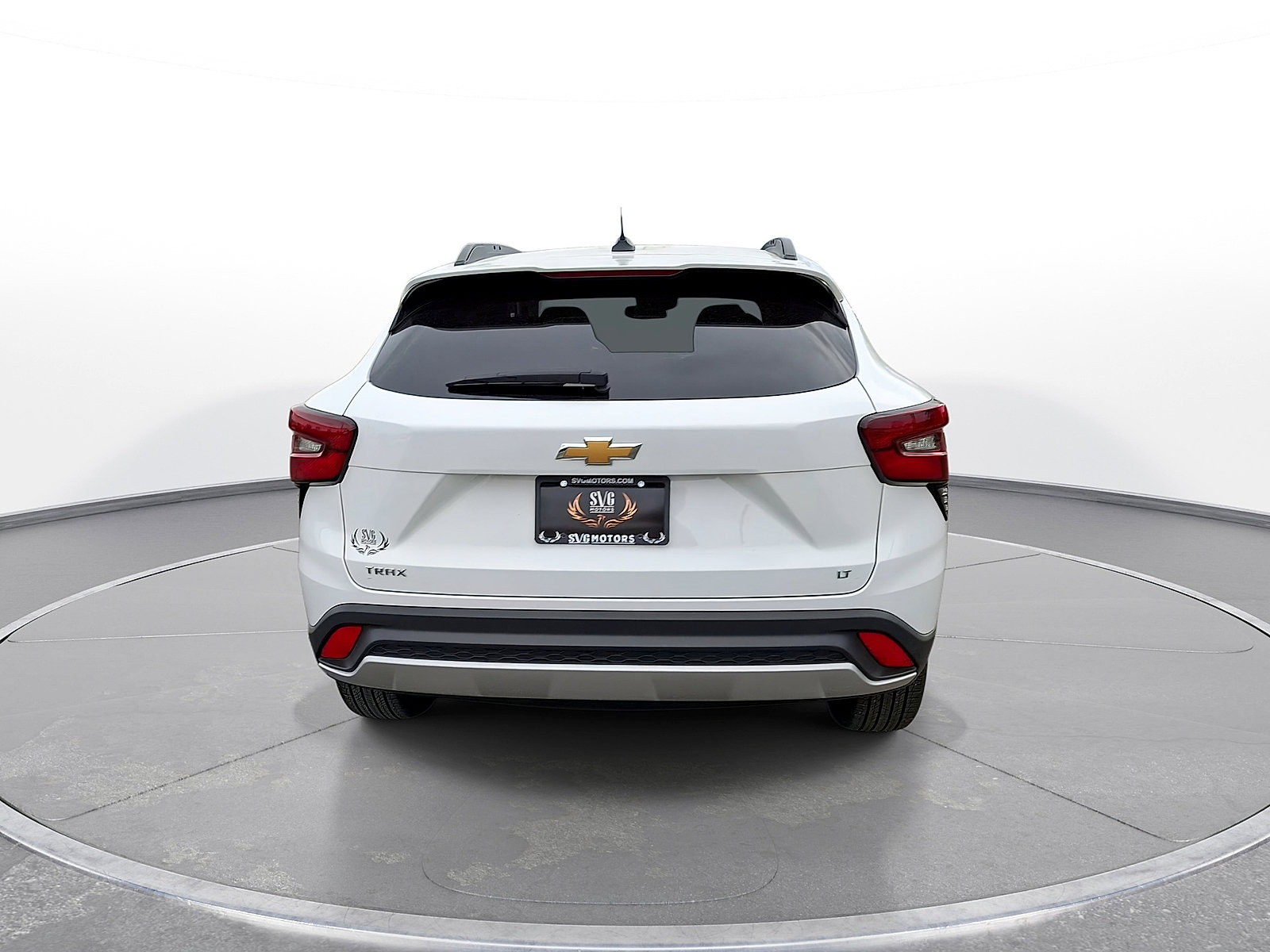 Used 2025 Chevrolet Trax LT FWD image 7