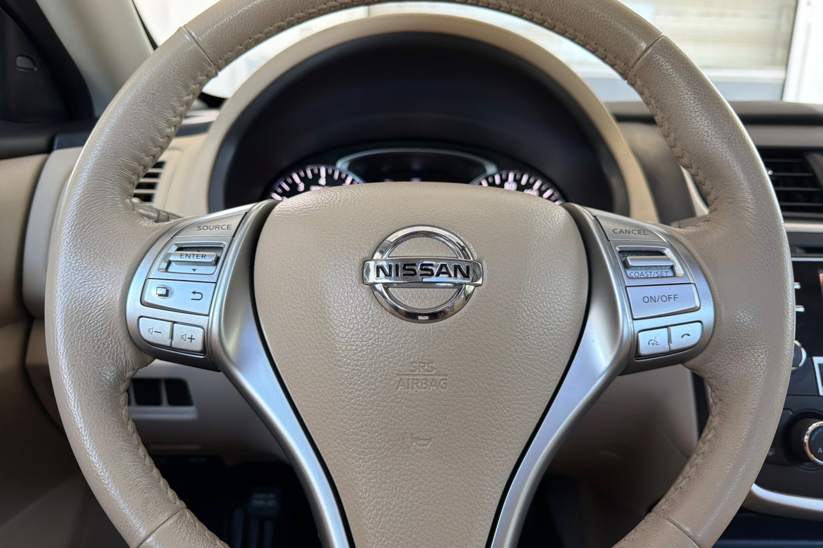 Used 2016 Nissan Altima 2.5 SV w/ Convenience Package FWD image 28