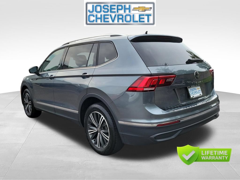 Used 2024 Volkswagen Tiguan Wolfsburg Edition FWD image 3