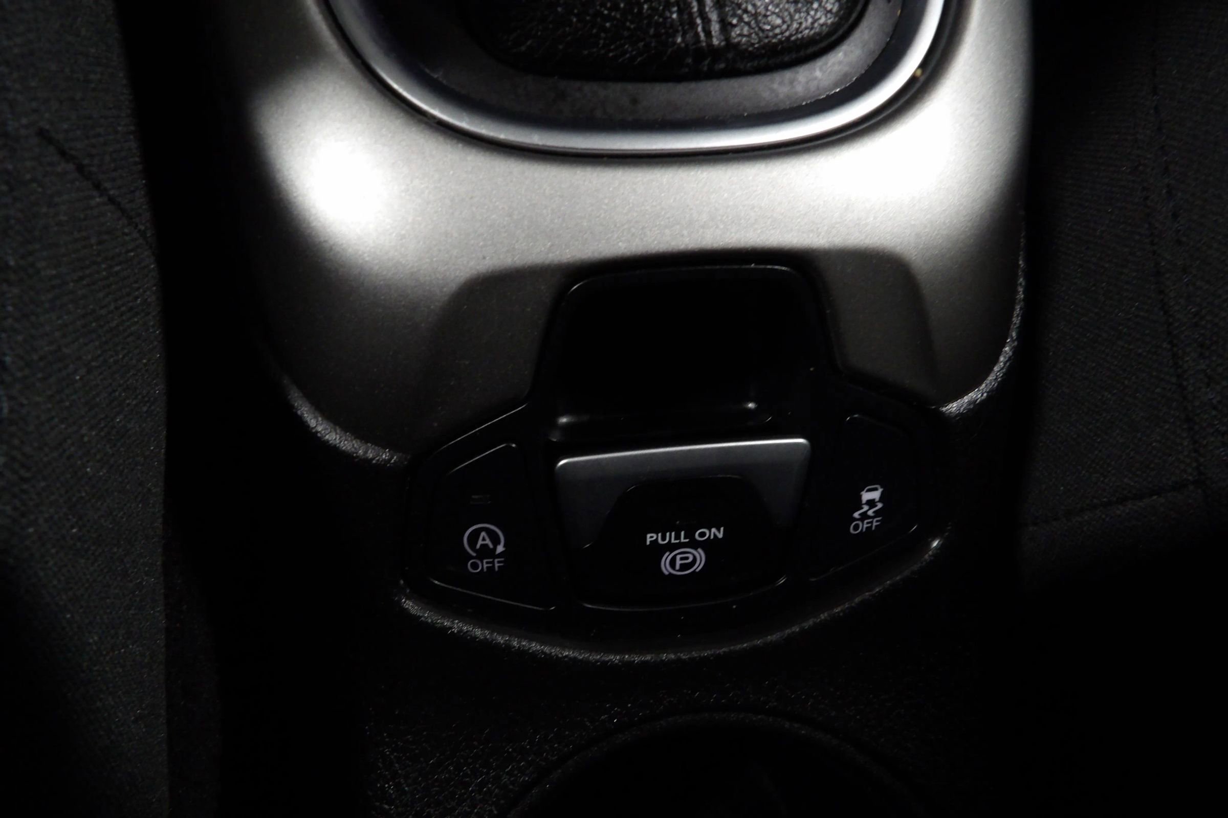 Used 2019 Jeep Compass Sport w/ Cold Weather Group image 14