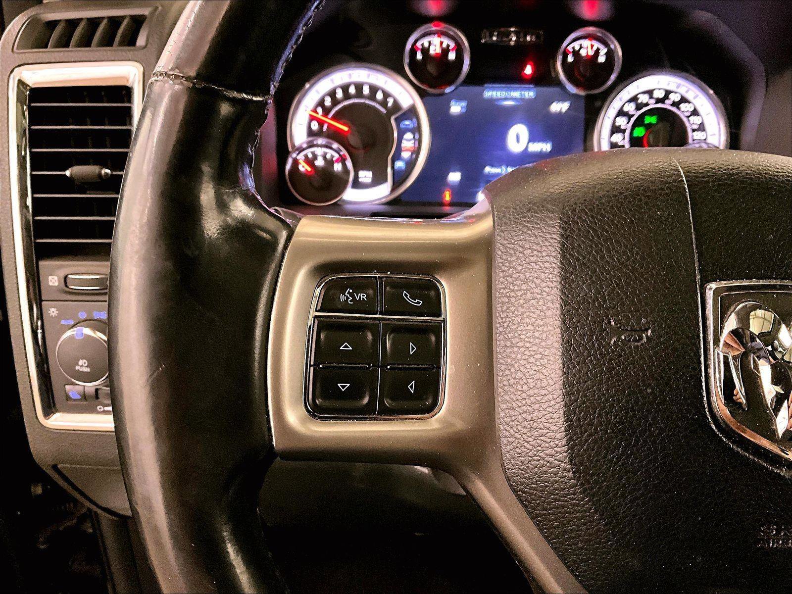 Used 2015 RAM 2500 Laramie w/ Convenience Group AWD/4WD image 18