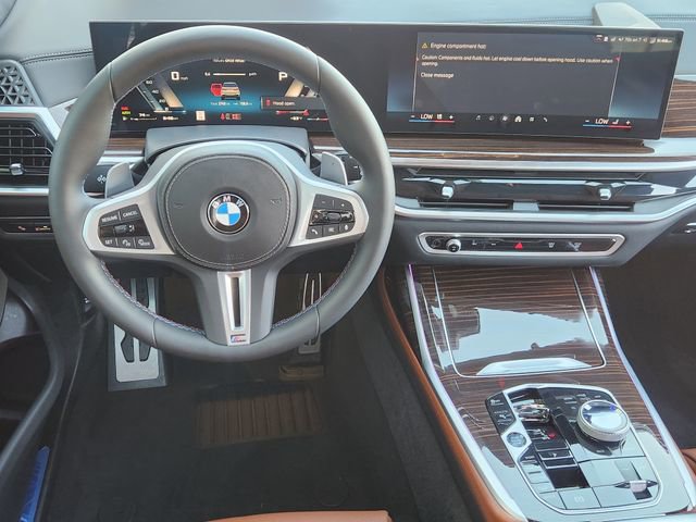 Used 2026 BMW X7 M60i w/ Executive Package image 26
