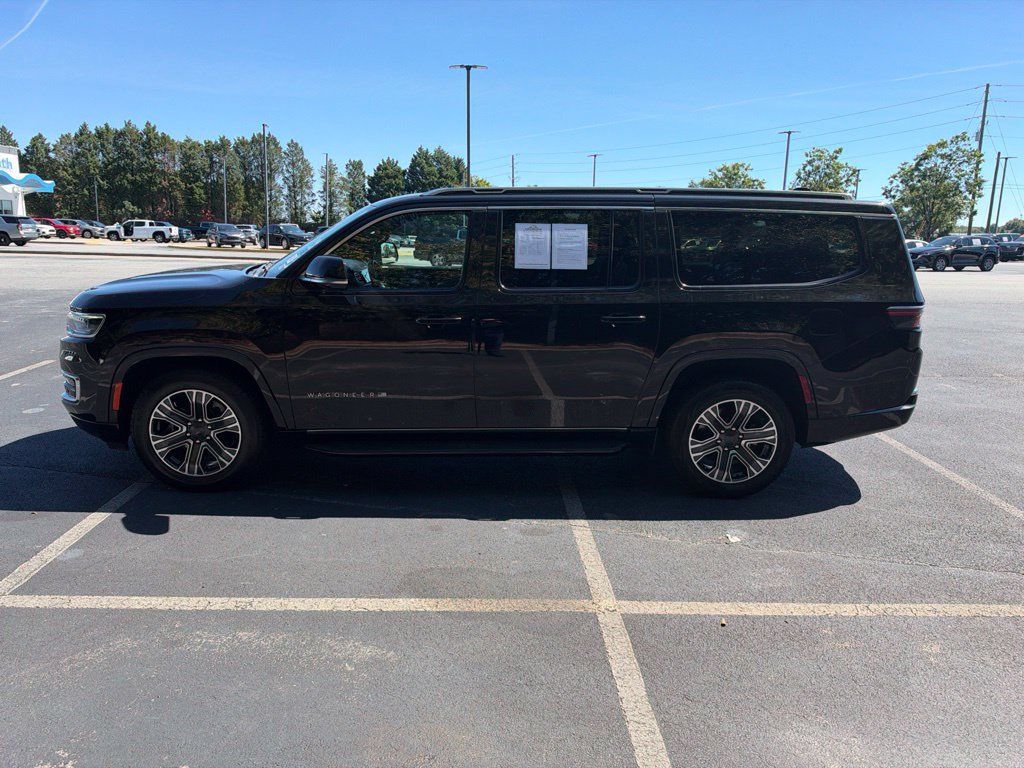 Used 2024 Jeep Wagoneer L Series II w/ Flexible Seating Group