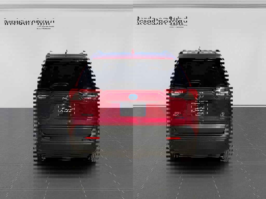 Used 2022 Toyota RAV4 XLE Premium image 6