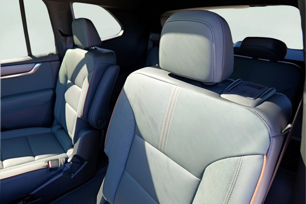 New 2026 GMC Acadia AT4 w/ Luxury Package image 23