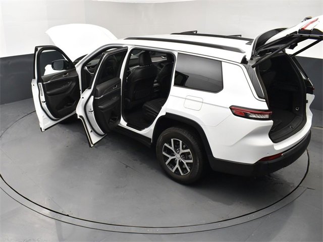 Used 2025 Jeep Grand Cherokee L Limited w/ Trailer Tow Package image 28