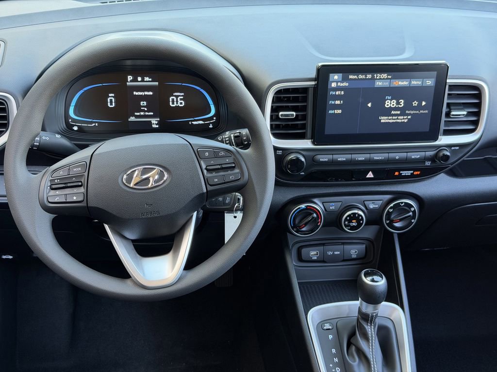 New 2026 Hyundai Venue SE image 11