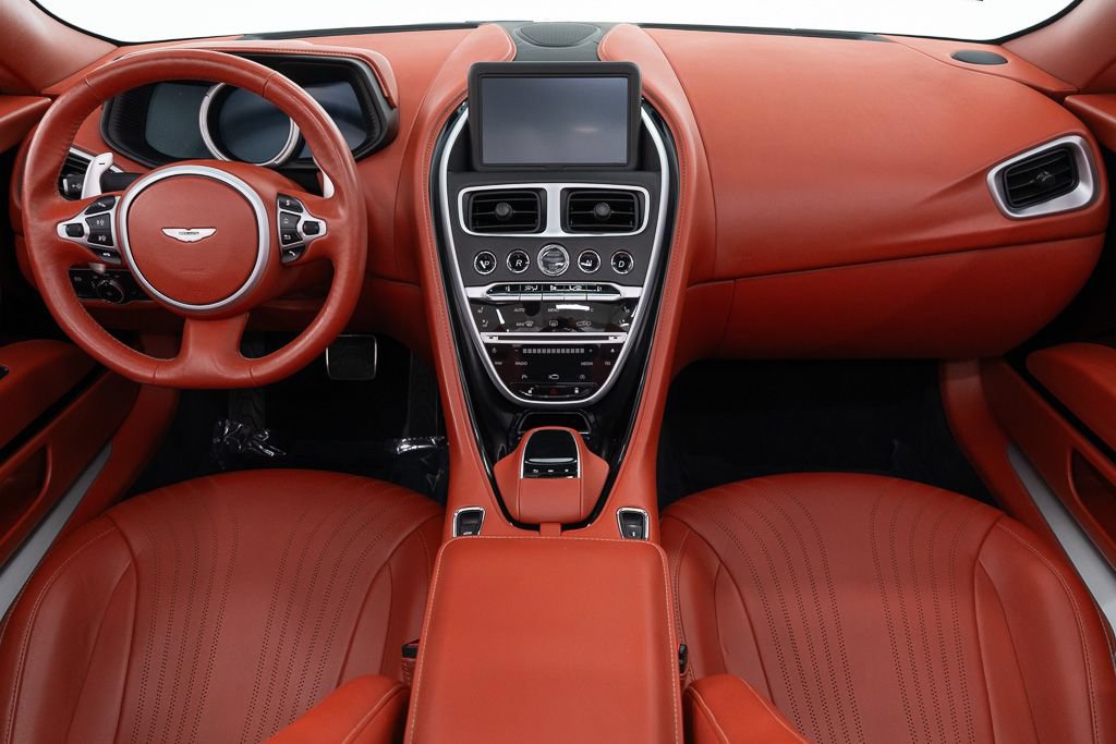 Used 2021 Aston Martin DB11 Volante RWD image 29