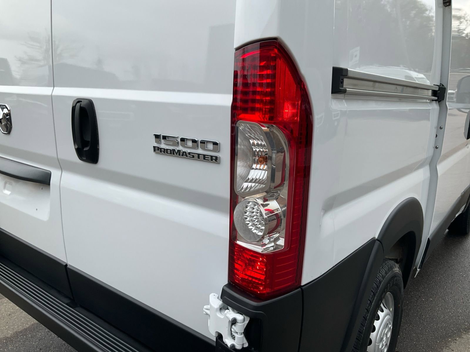 Used 2025 RAM ProMaster 1500 w/ Convenience Group image 23