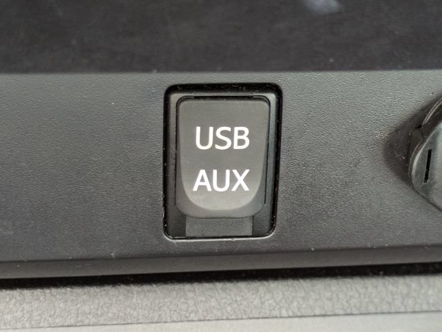 Used 2016 Toyota Tundra SR5 w/ SR5 Upgrade Package RWD image 21