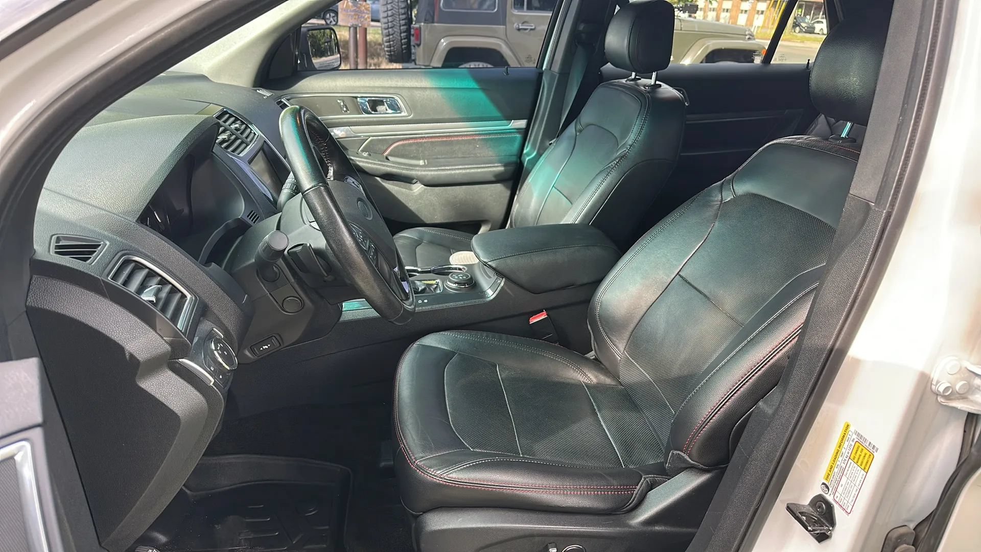 Used 2016 Ford Explorer Sport w/ Equipment Group 401A AWD/4WD image 15