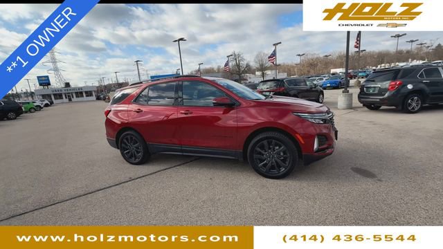 Certified 2022 Chevrolet Equinox RS w/ Infotainment Package image 2