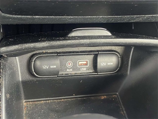 Used 2017 Kia Sorento L image 22