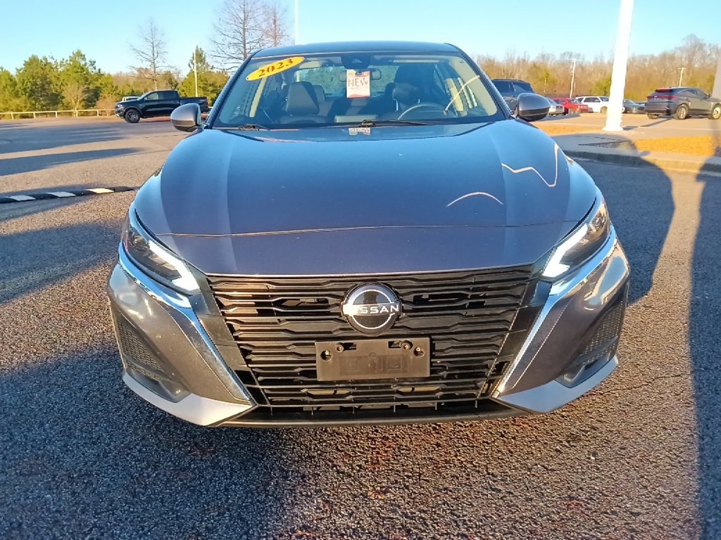 Used 2023 Nissan Altima 2.5 SV image 8