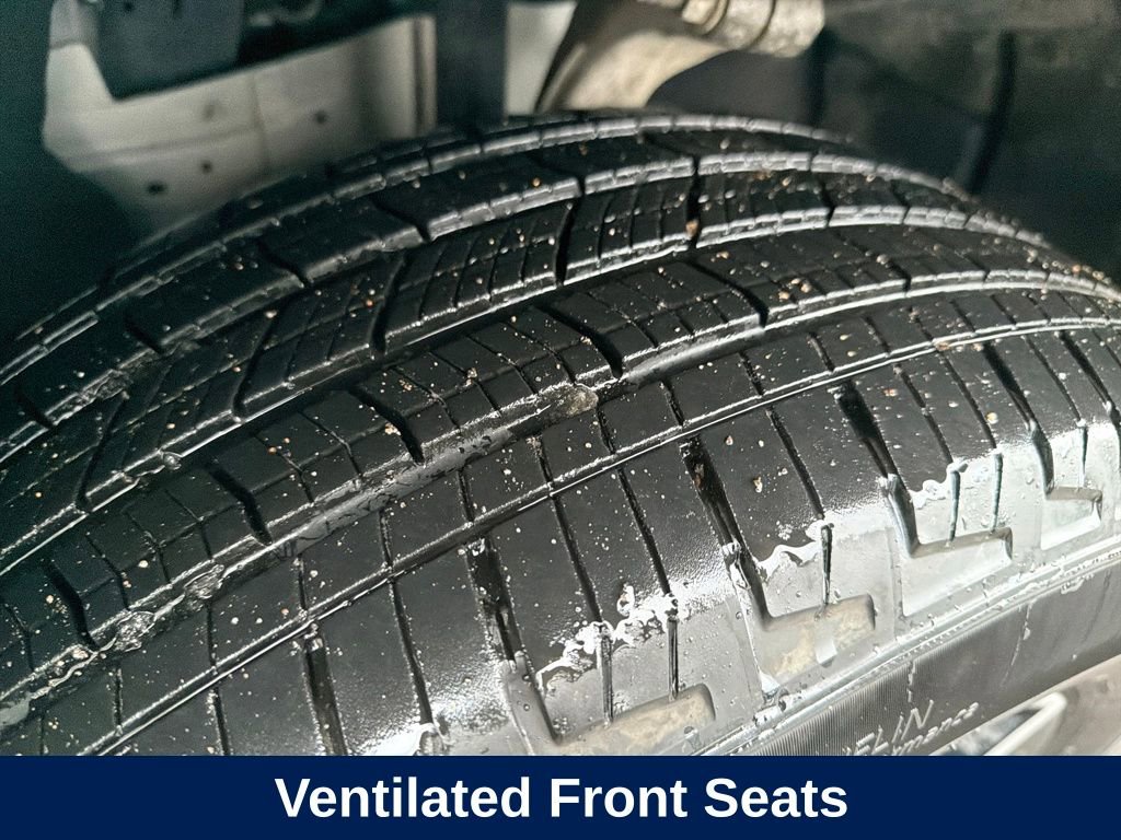 Used 2024 Jeep Grand Cherokee L Limited w/ Luxury Tech Group II image 34