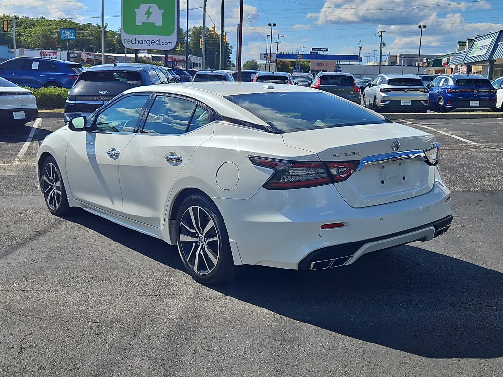 Used 2022 Nissan Maxima SV w/ Floor Mat Group image 2