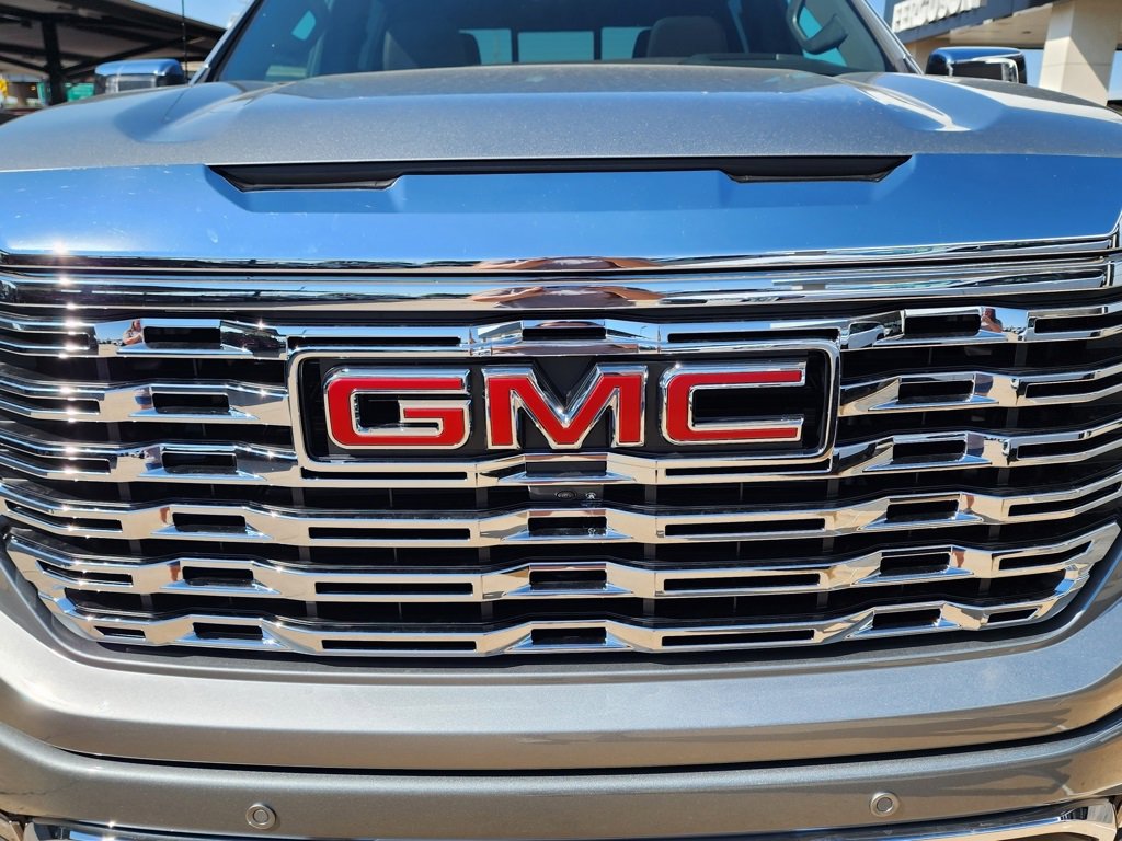 New 2026 GMC Sierra 1500 Denali image 9