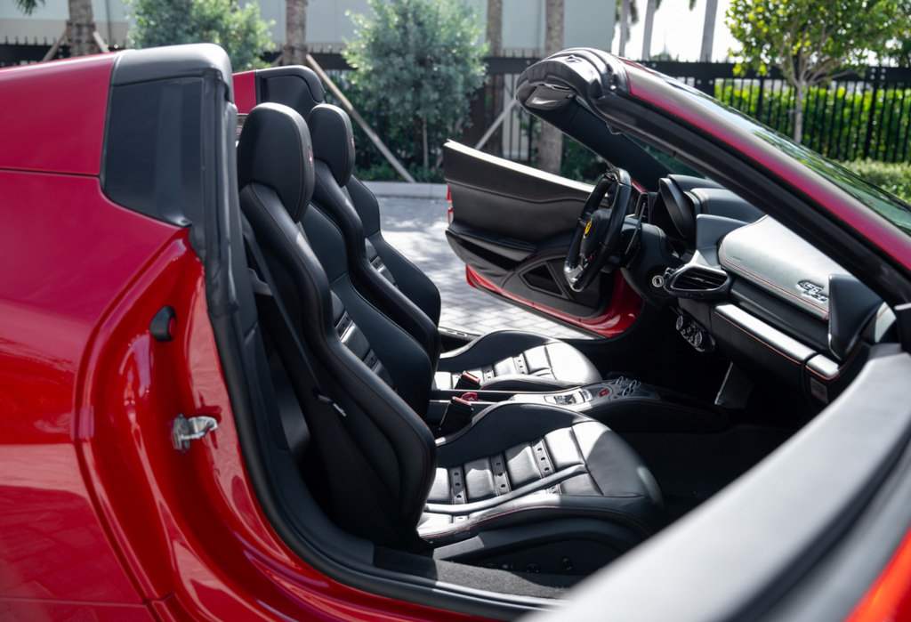 Used 2013 Ferrari 458 Spider RWD image 41