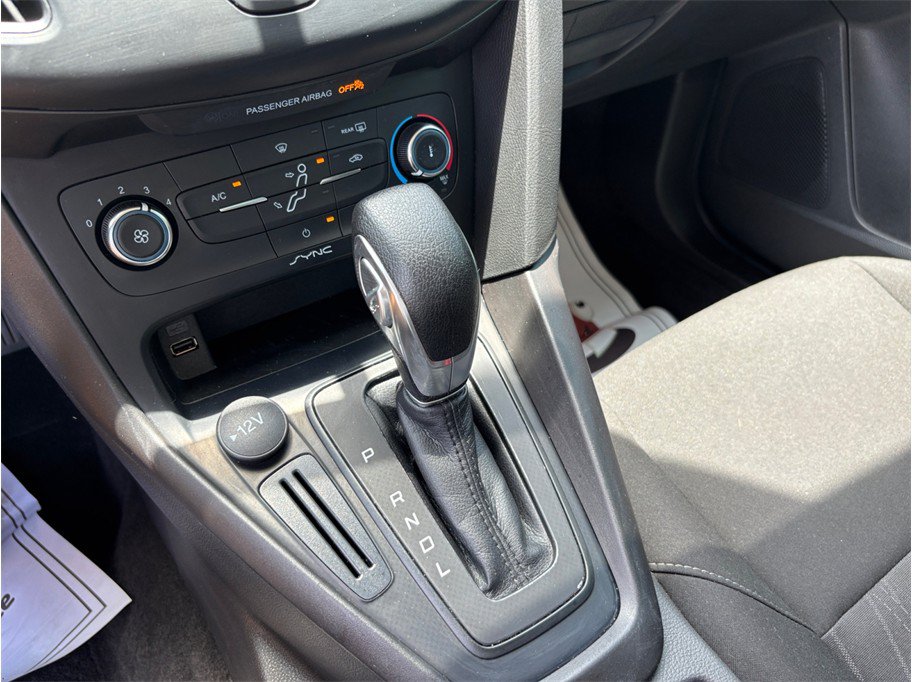 Used 2018 Ford Focus SE FWD image 26