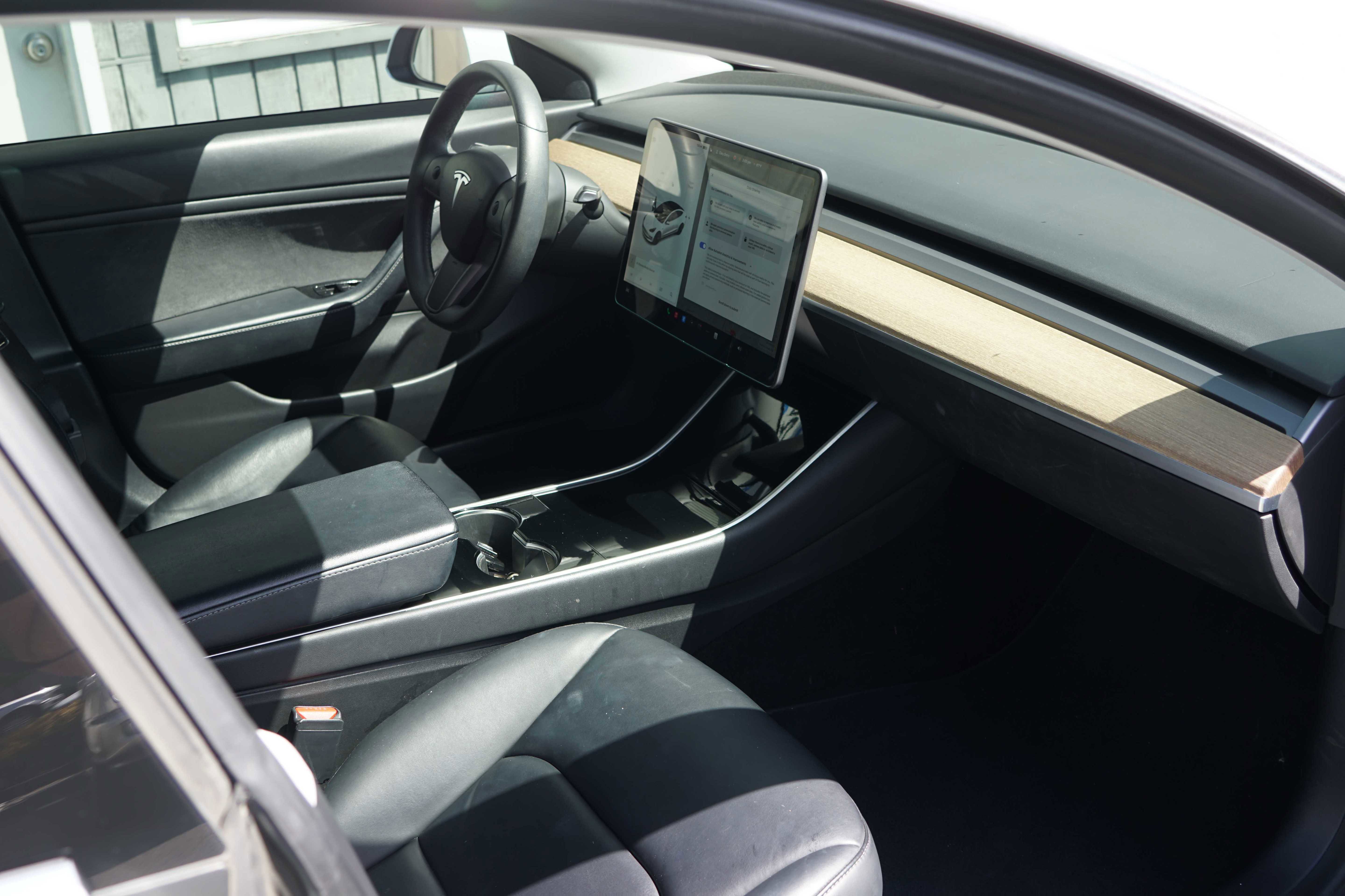 Used 2020 Tesla Model 3 Long Range image 33