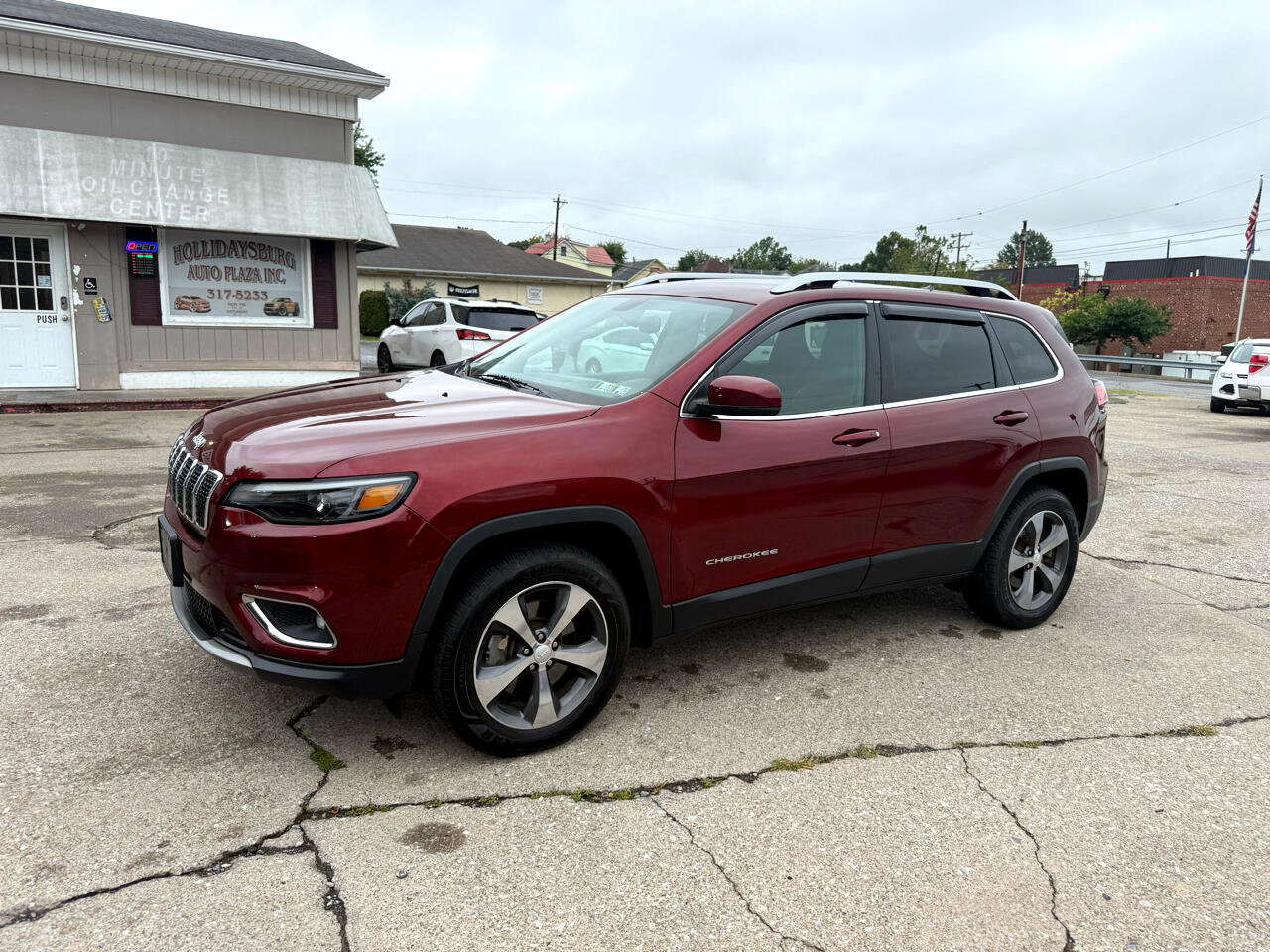 Used 2019 Jeep Cherokee Limited image 4