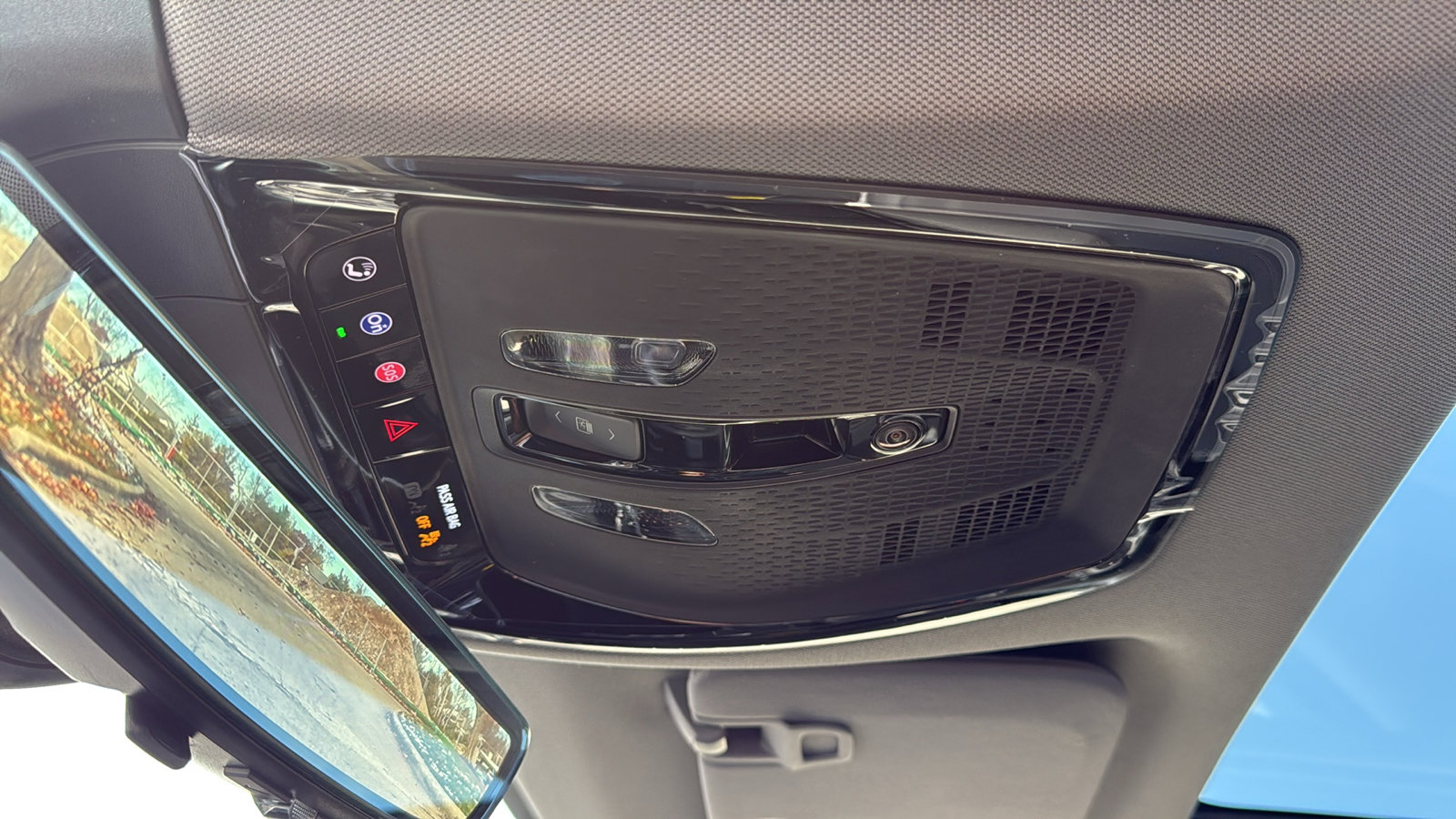 New 2026 Cadillac Optiq Luxury 1 image 25