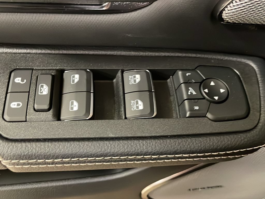 New 2026 RAM 1500 Rebel w/ Rebel Level 2 Equipment Group AWD/4WD image 10