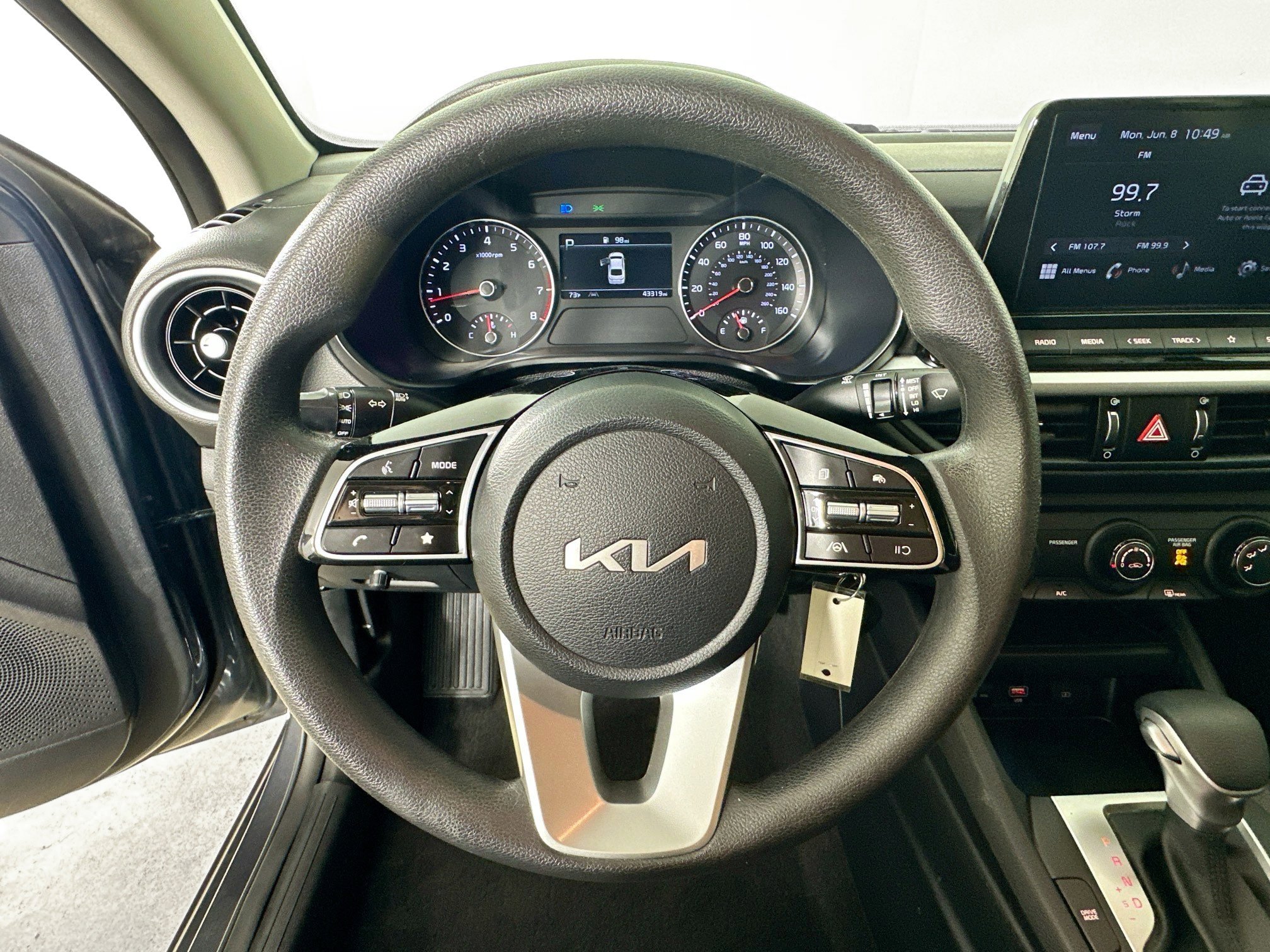 Used 2024 Kia Forte LXS w/ LXS Technology Package FWD image 12