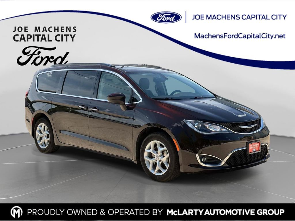 Used 2018 Chrysler Pacifica Touring Plus FWD image 1