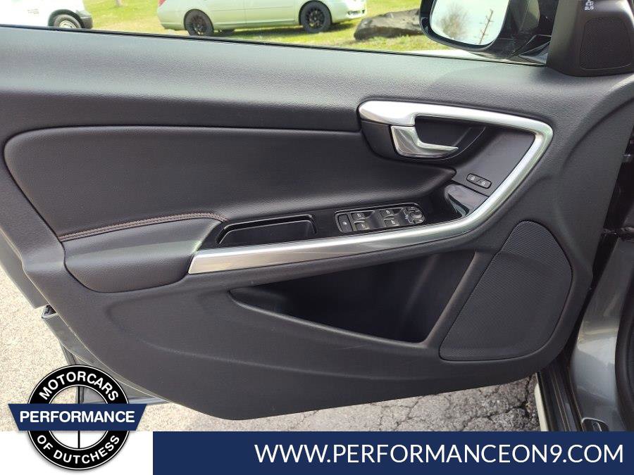 Used 2016 Volvo S60 T5 Cross Country Platinum image 10