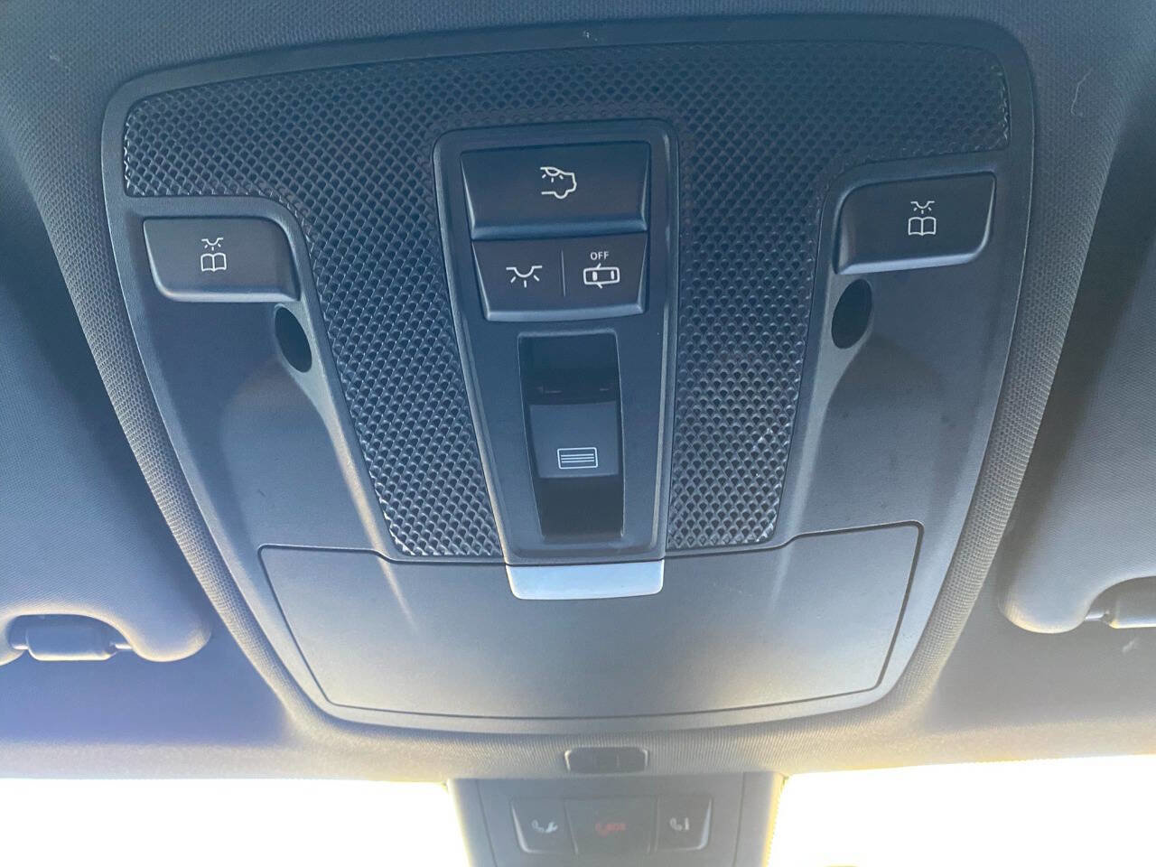 Used 2017 Mercedes-Benz GLA 250 4MATIC image 27