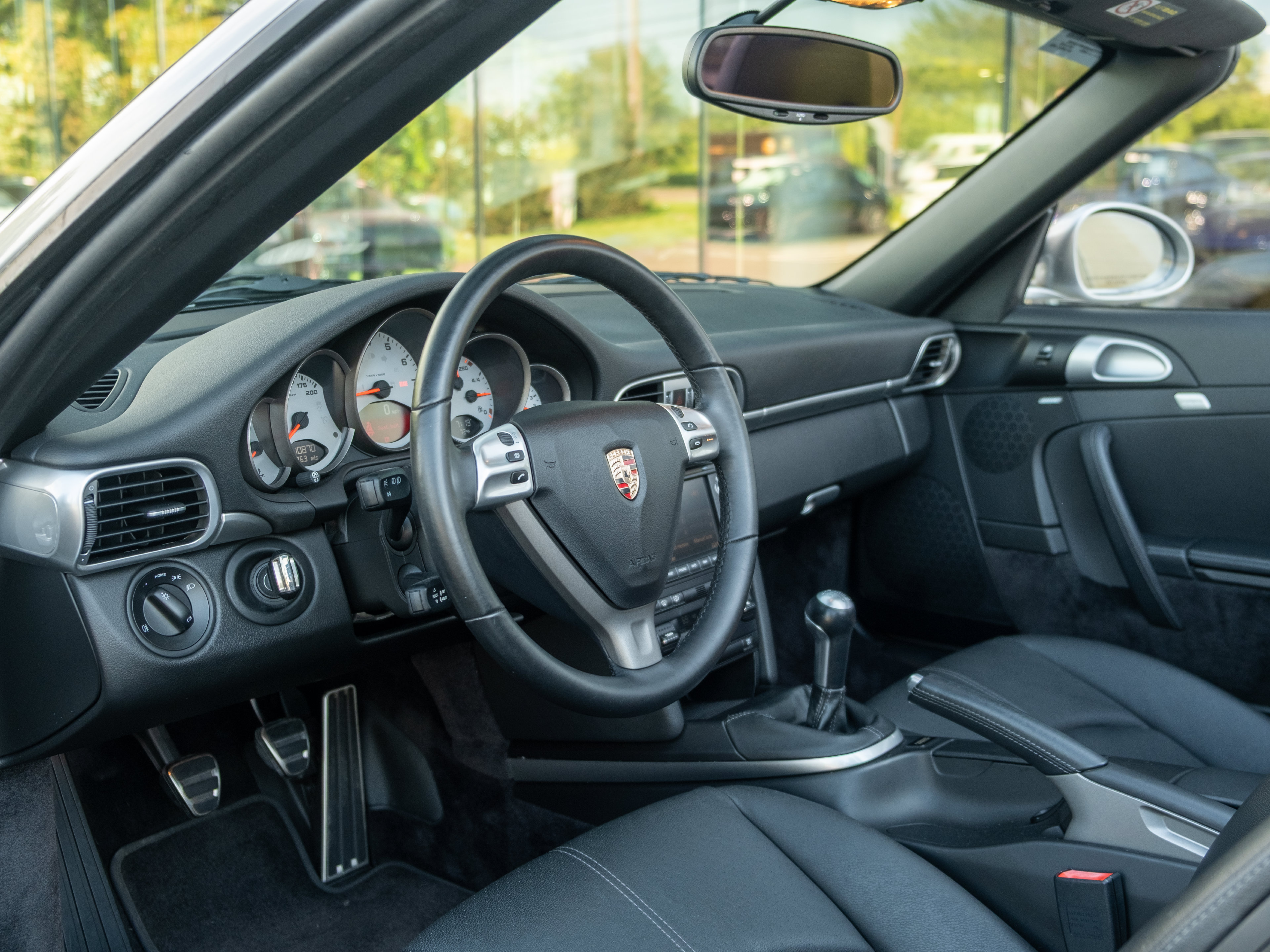 Used 2009 Porsche 911 Carrera S RWD image 4