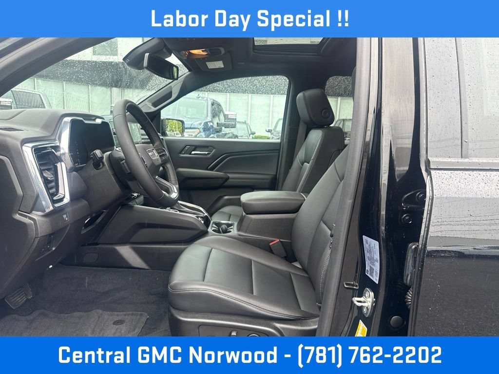 Used 2023 GMC Canyon Elevation w/ Elevation Premium Package AWD/4WD image 14