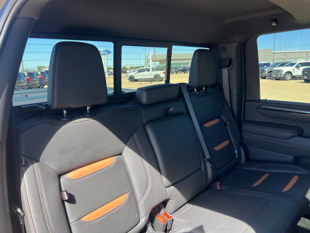 Used 2025 GMC Sierra 2500 AT4 w/ AT4 Premium Plus Package AWD/4WD image 34