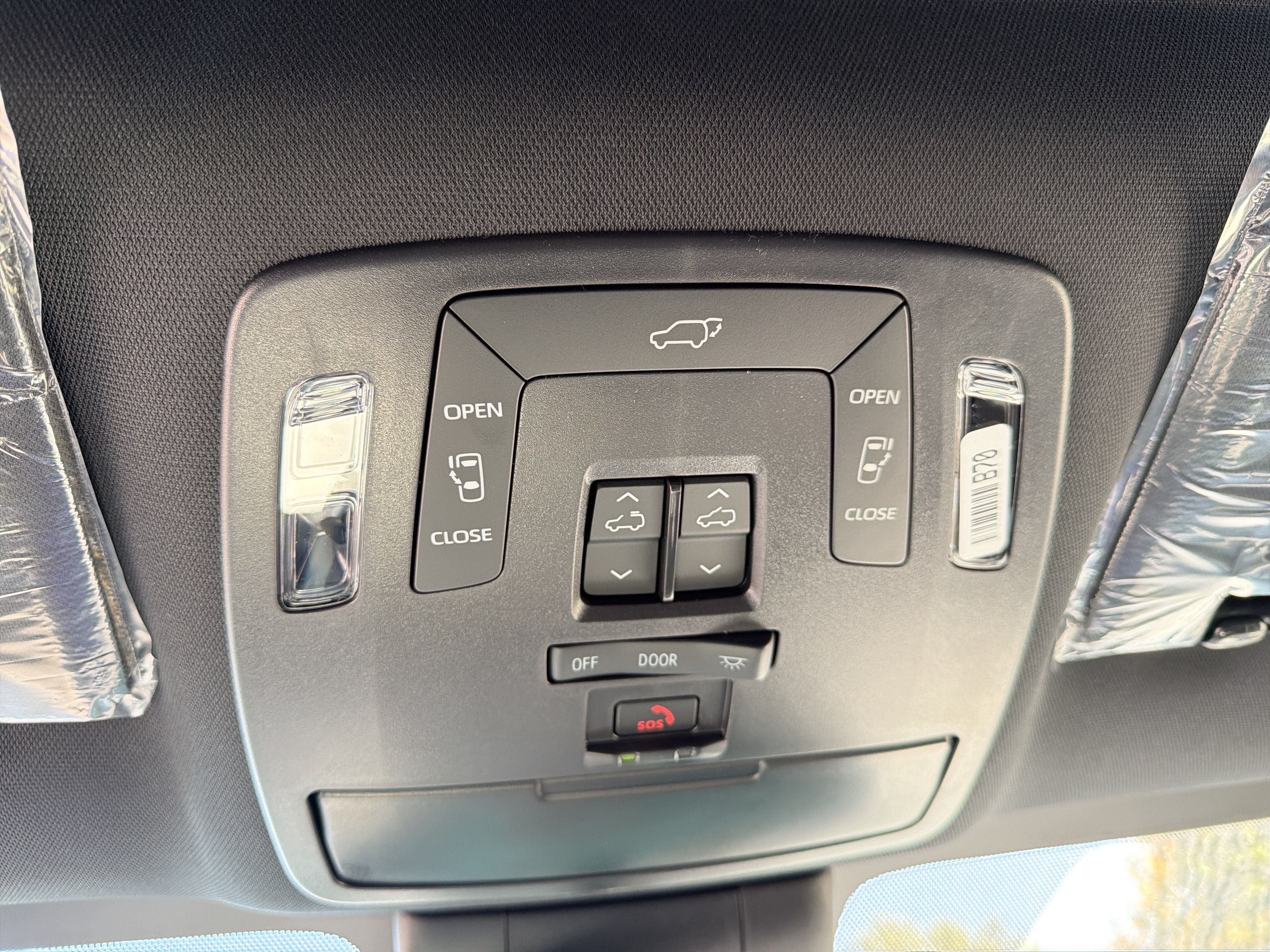 New 2026 Toyota Sienna AWD image 22