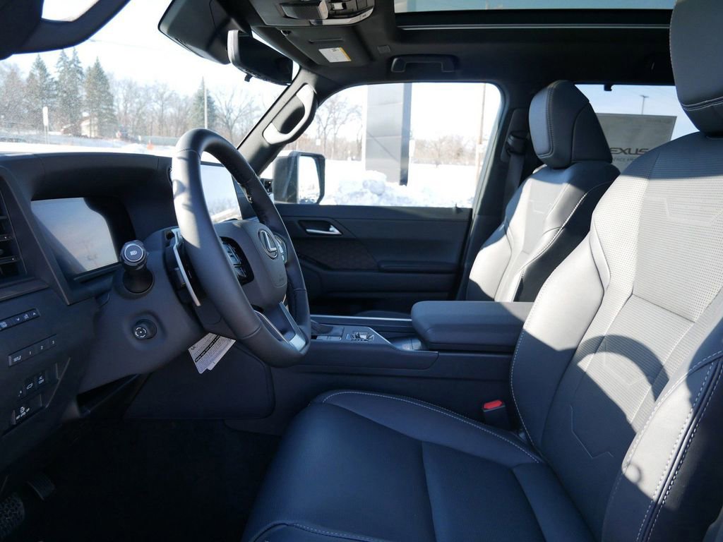 New 2026 Lexus GX 550 image 9