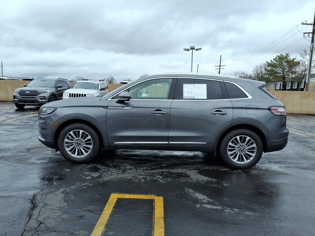 Certified 2023 Lincoln Nautilus AWD w/ Premium Package image 4