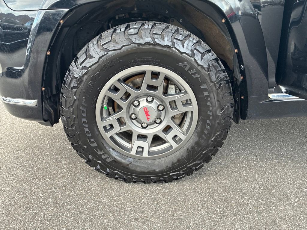 Used 2016 Toyota 4Runner Limited image 25