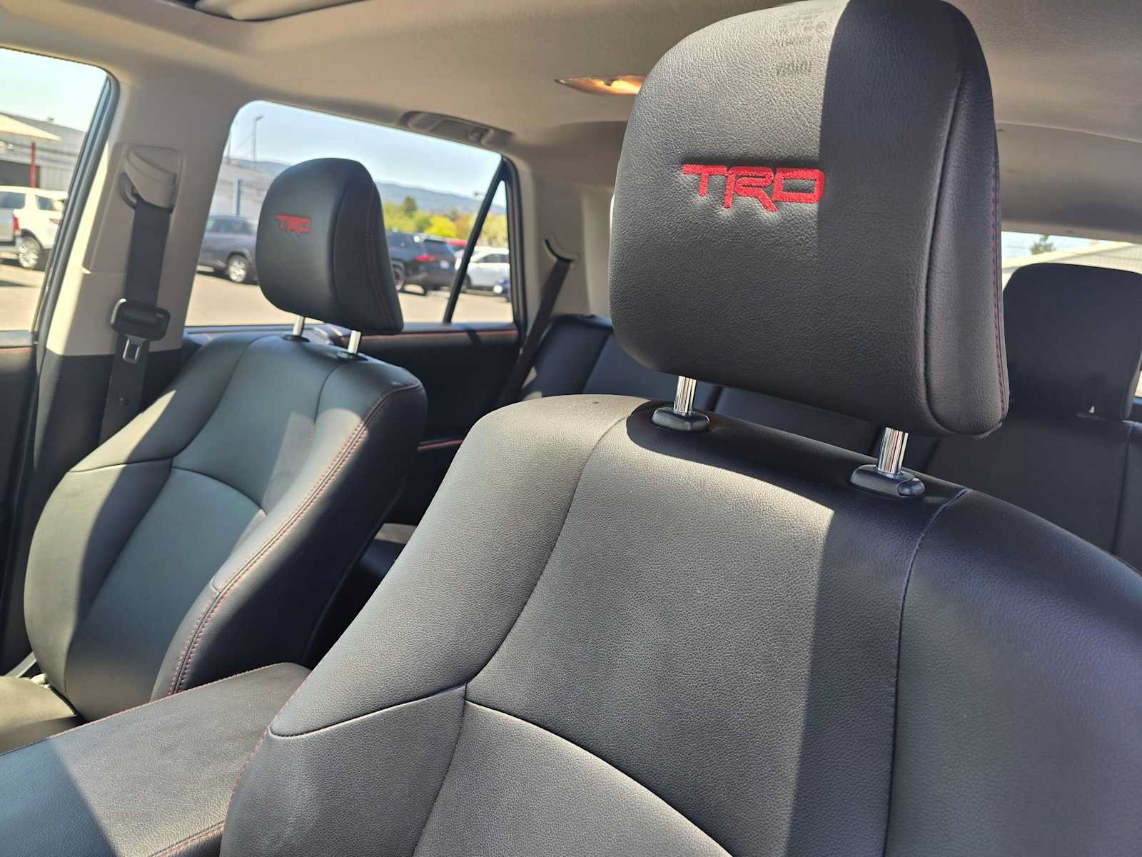 Used 2024 Toyota 4Runner TRD Off-Road Premium w/ Moonroof Package AWD/4WD image 23
