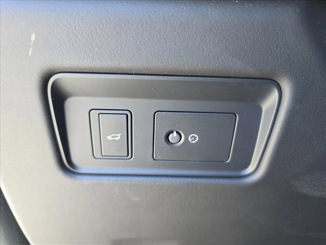 Certified 2025 Jaguar F-PACE R-Dynamic S image 25