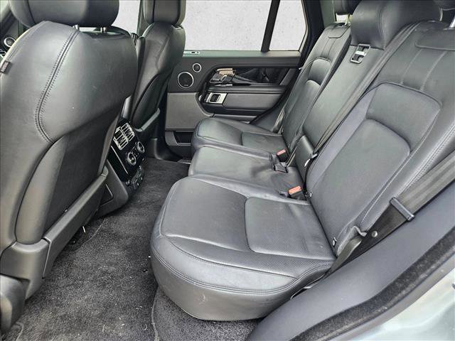 Used 2020 Land Rover Range Rover HSE image 15