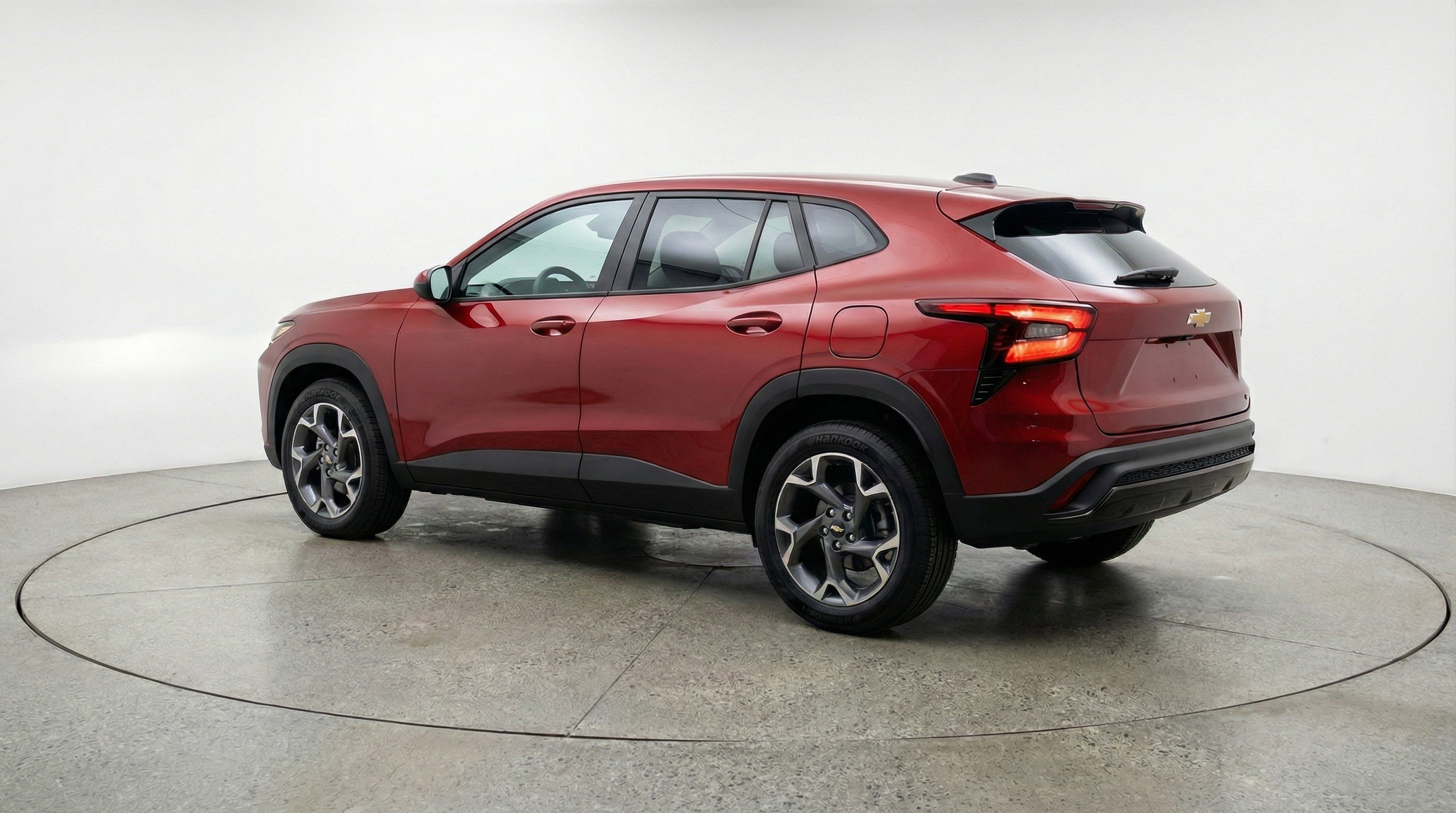 Used 2025 Chevrolet Trax LT w/ LT Convenience Package FWD image 6