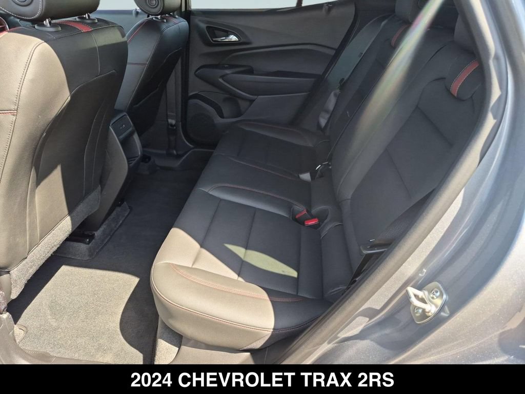 Used 2024 Chevrolet Trax RS w/ Driver Confidence Package FWD image 16