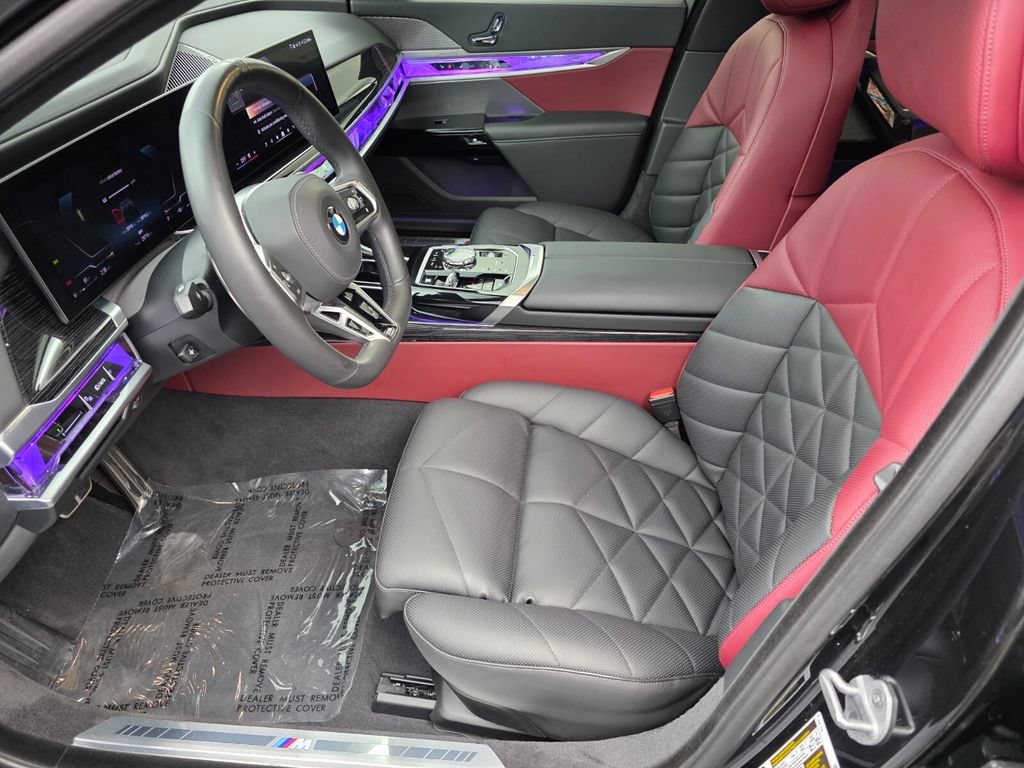 Certified 2025 BMW 740i RWD image 9