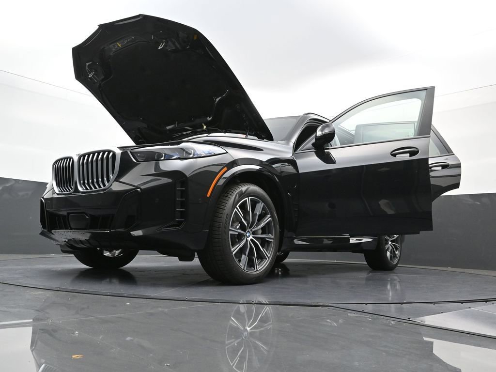 New 2026 BMW X5 xDrive50e w/ M Sport Package image 43