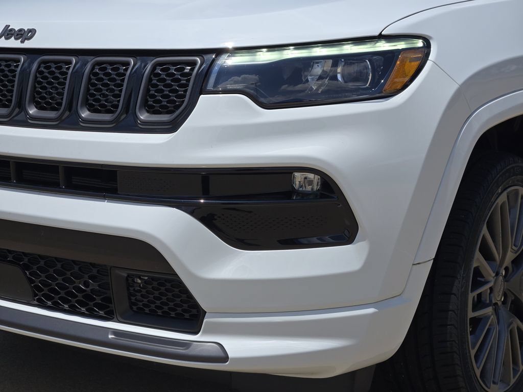 Used 2024 Jeep Compass Limited w/ High Altitude Package AWD/4WD image 29