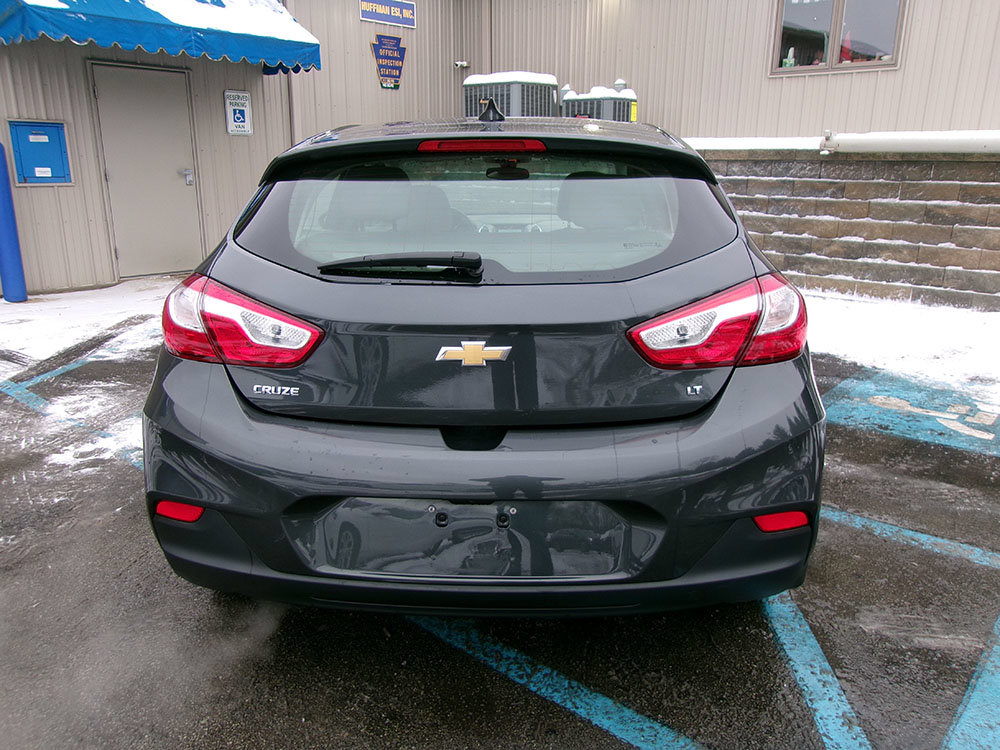 Used 2018 Chevrolet Cruze LT w/ Convenience Package FWD image 6
